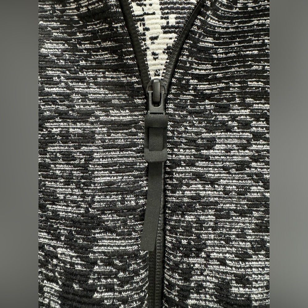 Adidas jacket - Picture 6 of 14